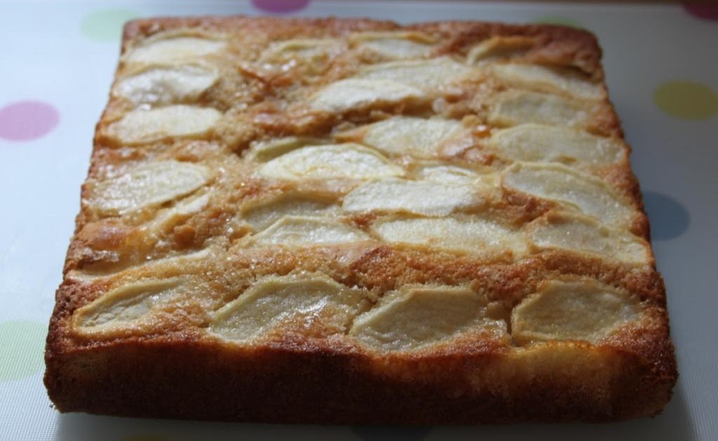 ♥ The Goddess's Kitchen ♥ Dutch Apple Cake