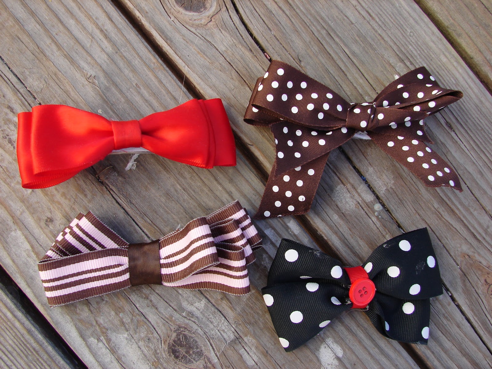 A girl and a glue gun fun with ribbons!!!!