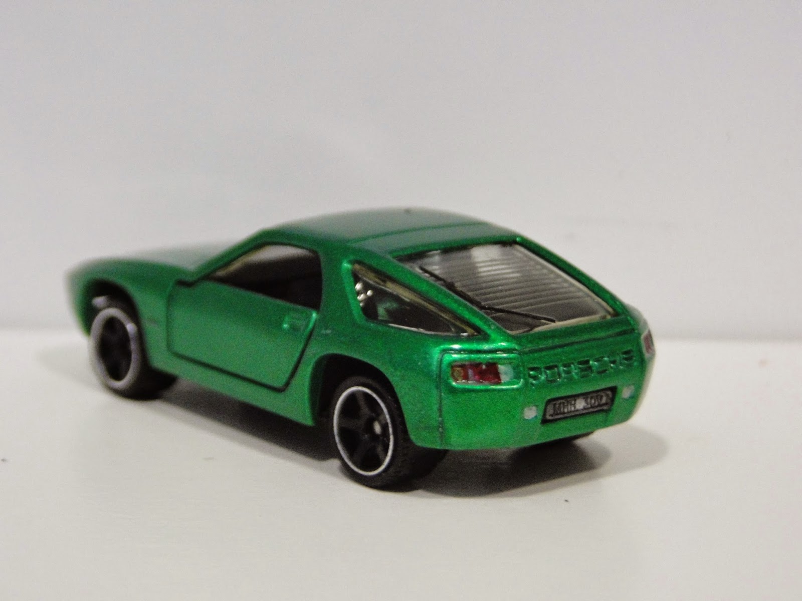 3inchdiecastbliss Custom Matchbox Porsche 928 In Metallic Green