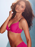 Shanina Shaik hot in sexy Victoria's Secret lingerie models photo