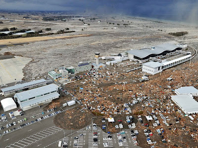 TSUNAMI JEPANG