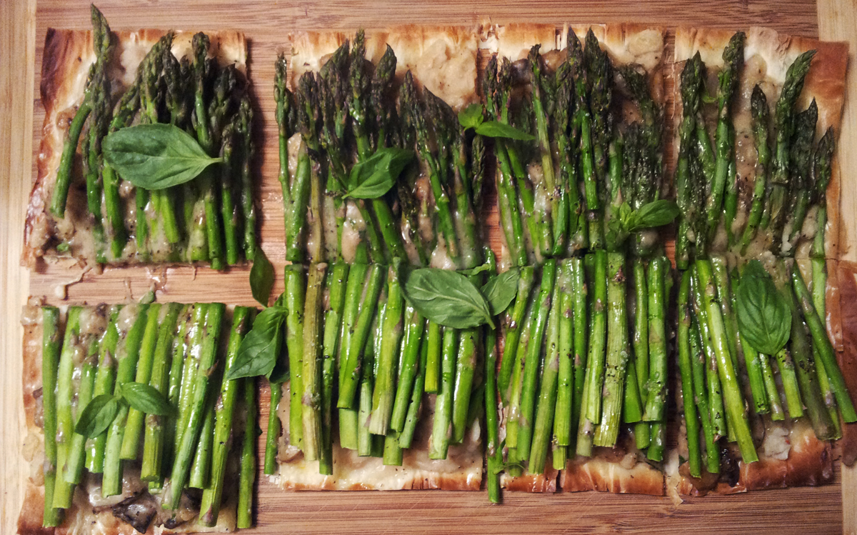 A Profound Hatred of Meat Asparagus Tart with Mushroom Basil Cream
