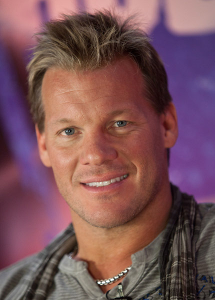 Chris-Jericho-Visits-Young-Hollywood-Studio-chris-jericho-21713830-430-600.jpg