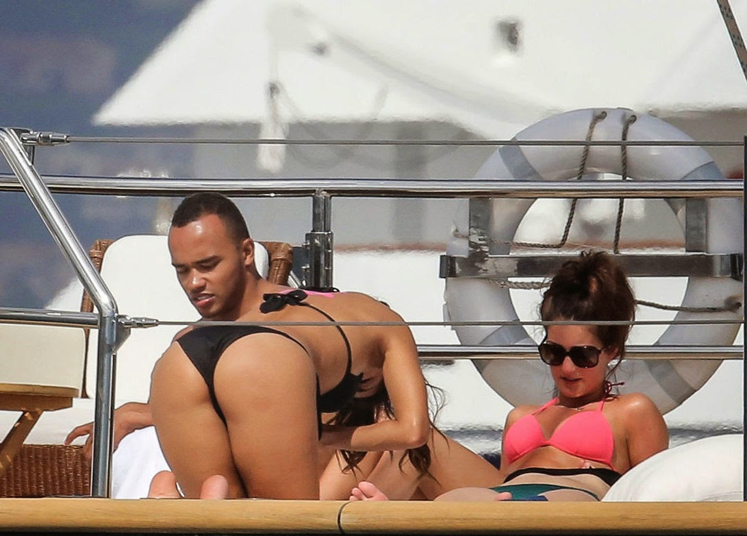 Порнуха с Николь Шерзингер перекочевала из домашнего архива в интернет Порнуха с Николь Шерзингер перекочевала из домашнего архива в интернет