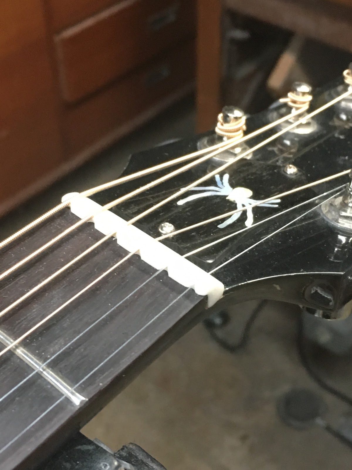 McConville Guitars / Guitar Repair and Design Courses / Guitar Repair School Gibson J45