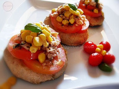 focaccine al farro con semi di lino e girasole©