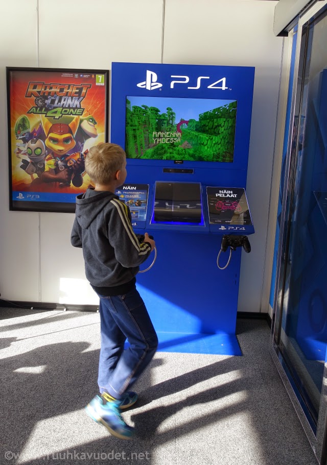 Viking Mariellan PS4 Loungessa voi pelata pleikkaria Viking Mariellan PS4 Loungessa voi pelata pleikkaria / Uraäidin Ruuhkavuodet