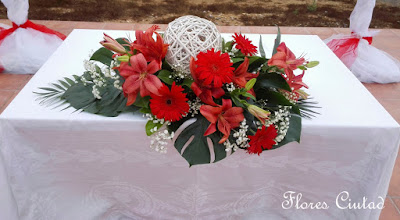 Flores Ciutad - Centro flores mesa altar