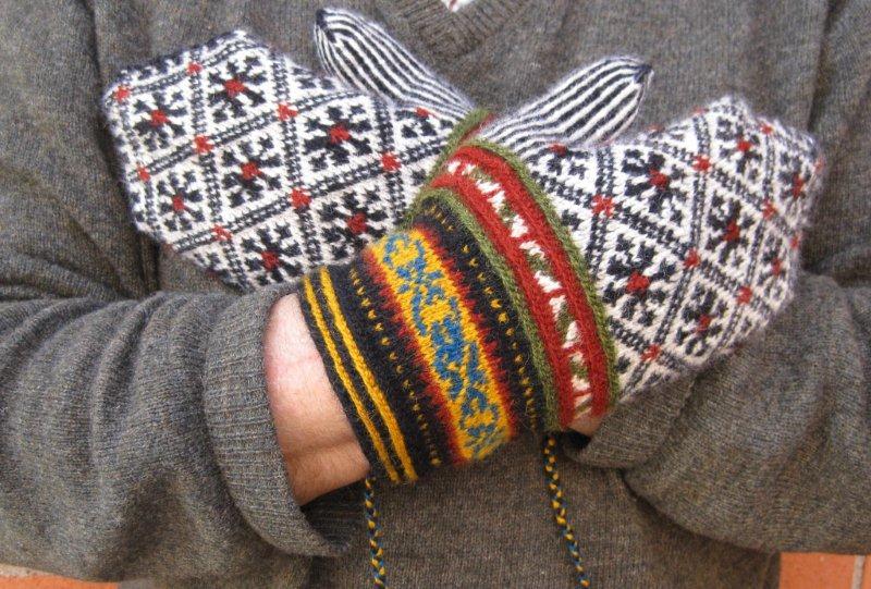 Lappone BALTIC Mittens in twined knitting