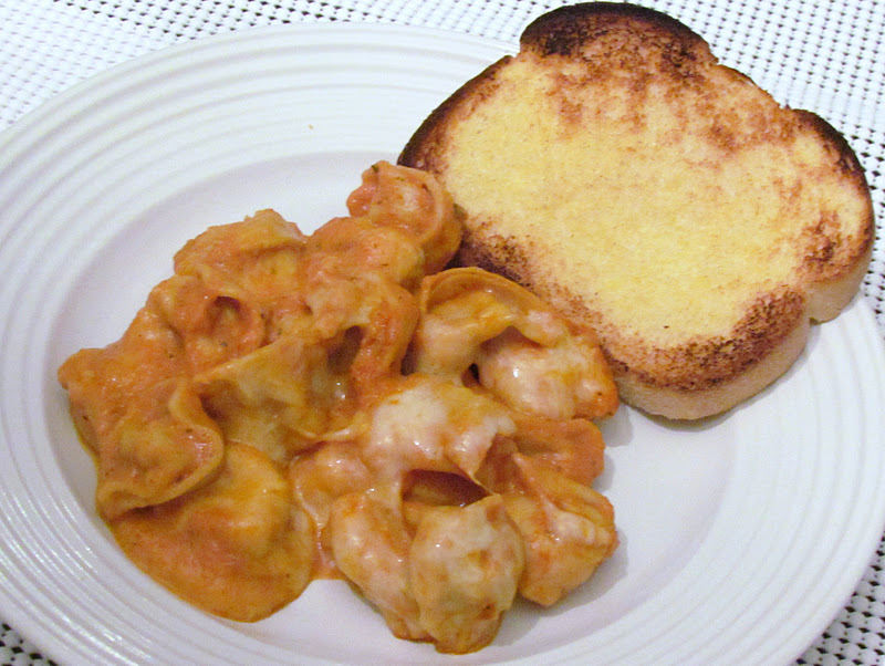 The Persnickety Picnic Baked Tortellini in Rose Sauce