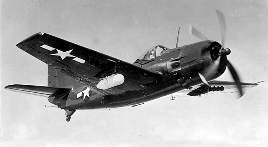 nhungdoicanh Curtiss XBTC