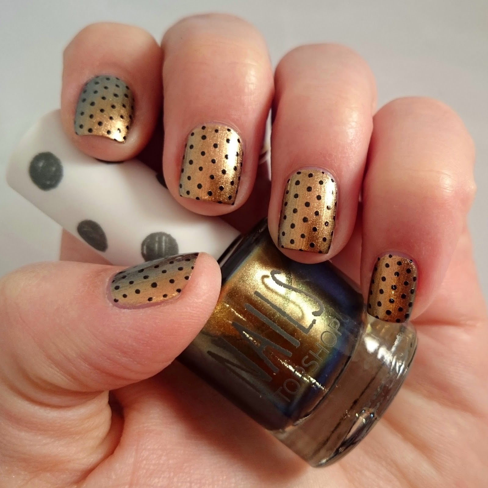 Dahlia Nails Nails in Aurora