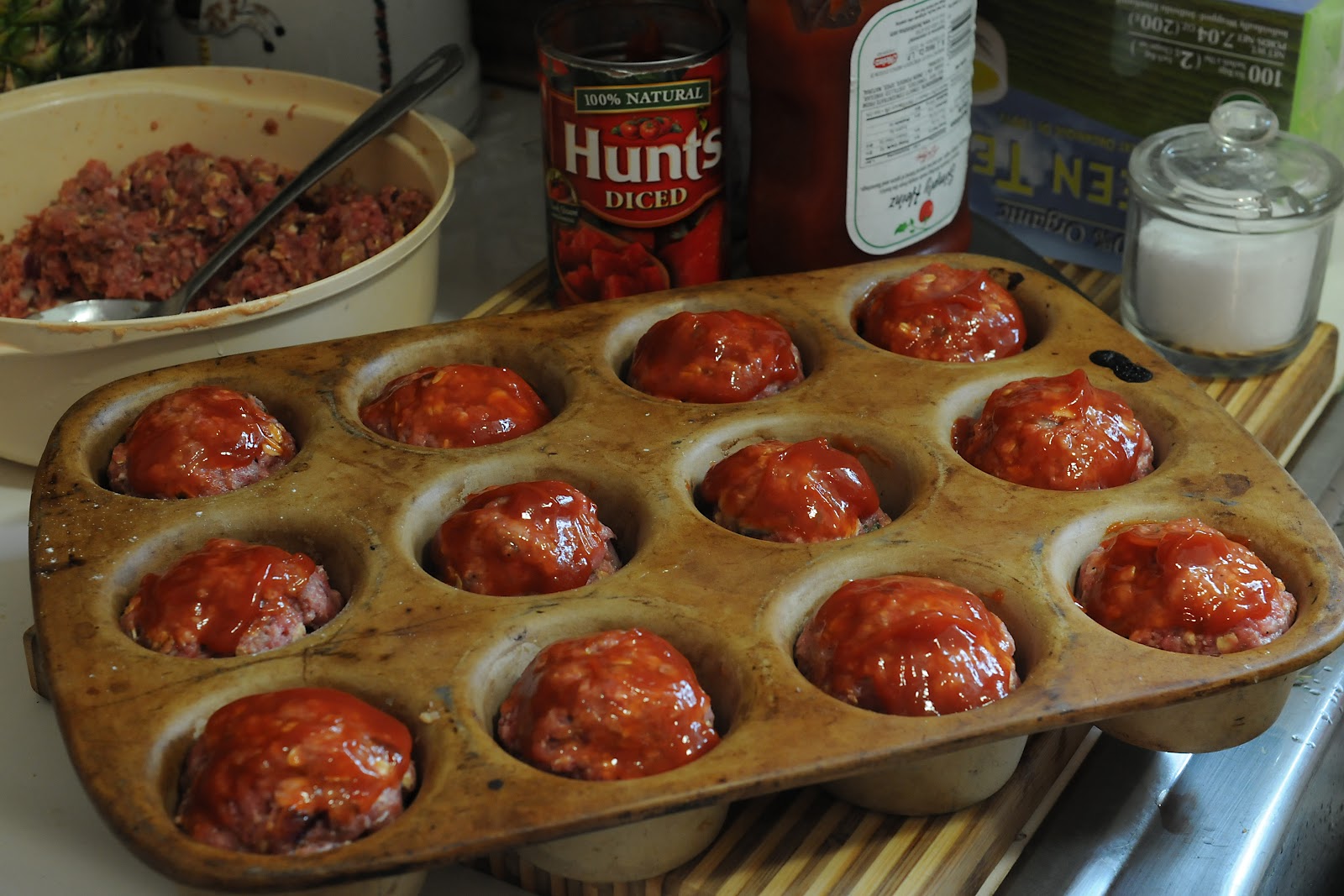 Simply Gourmet Mini Meatloaves and Grilled Asparagus