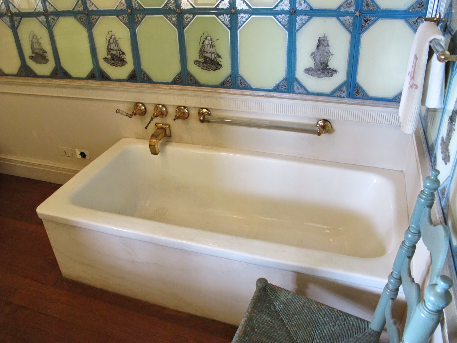 BIG OLD HOUSES: Inside Castle Hill