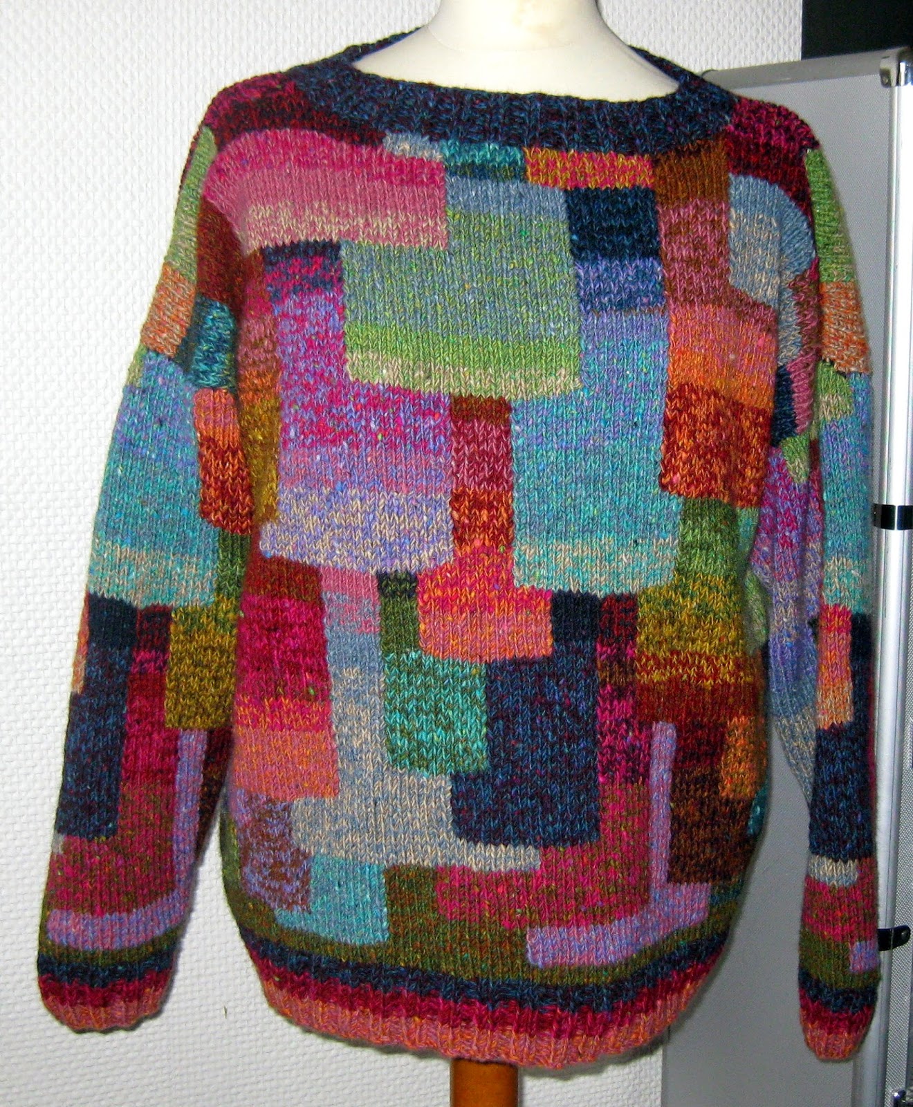 Nørklekonen Kaffe Fassett Sweater
