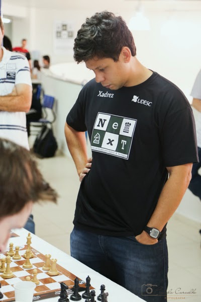 Blog do NexT - Núcleo de Estudos em Xadrez & Tecnologias: Crônica -  Simultânea - GM Rafael Leitão (26/09/14)