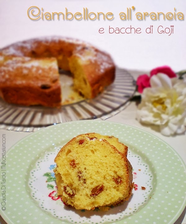 Ciambellone all'arancia e bacche di Goji