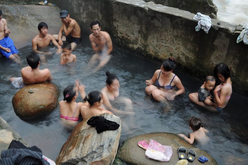 Japan bath voyeur