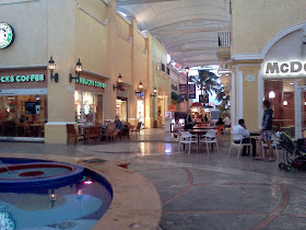 La Isla Mall View of Restaurants
