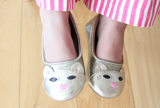 Kandeeland Ruffle Cat