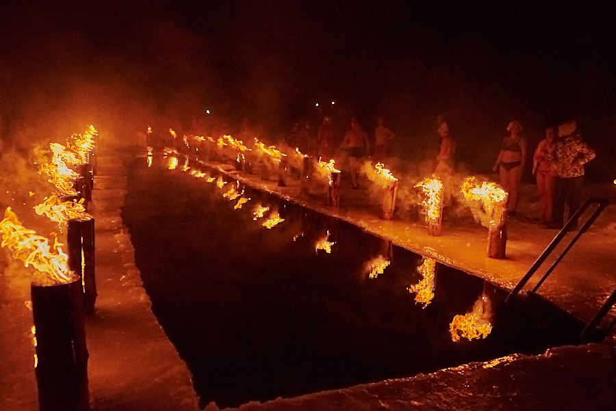 Предновогодний ночной заплыв.