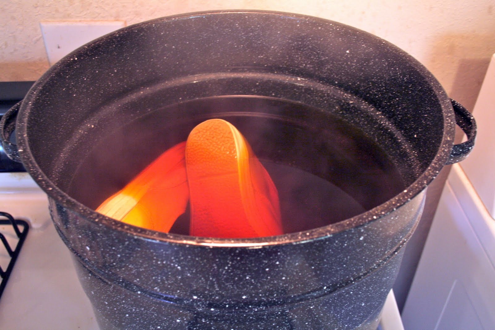 Storehouse Crafts A little dye job...