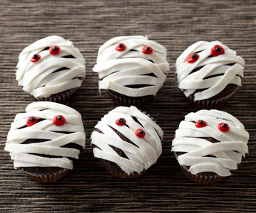 Make Halloween Cupcakes
