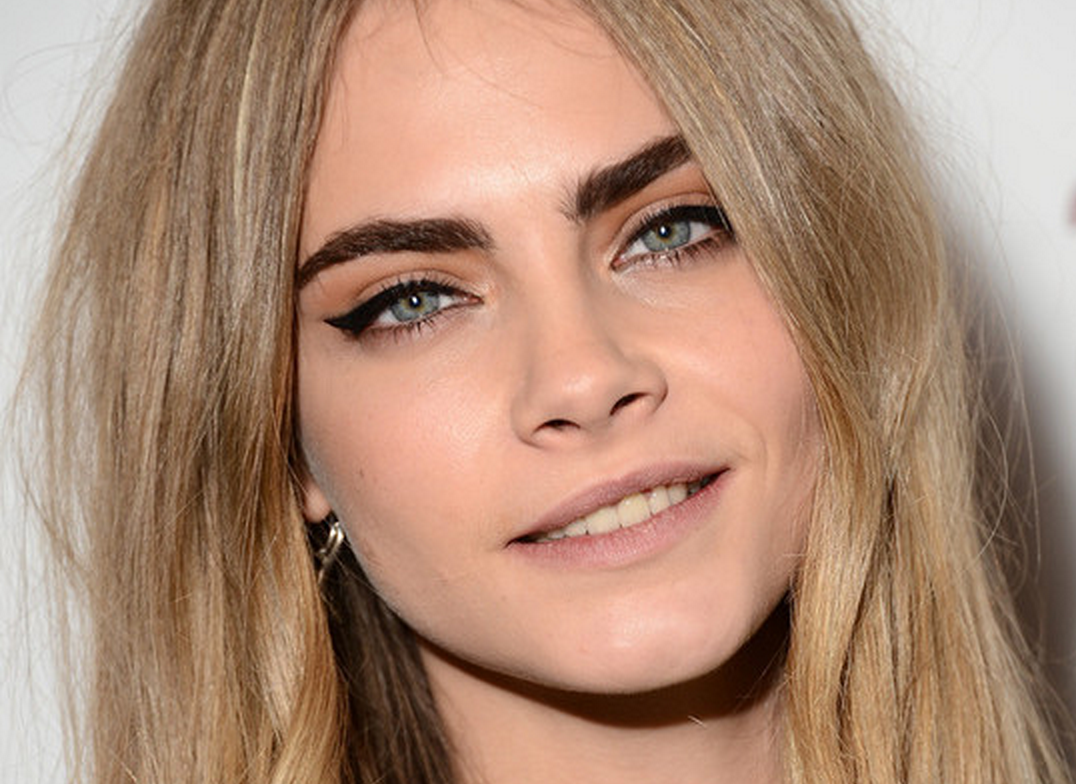 White Blonde Hair with Dark Eyebrows: How to Pull Off This Bold Look - wide 7