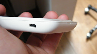 Sony Xperia Tipo (Pictures)
