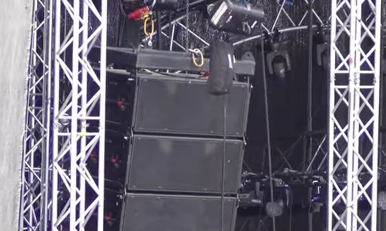 Sound System Lapangan Gantung Box Speaker Line Array Rigging Januari