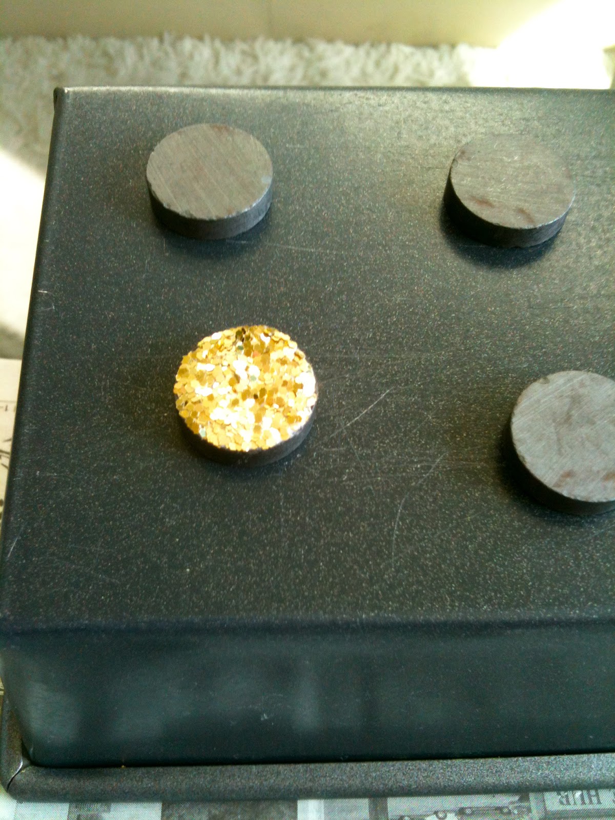does gold stick to a magnet does gold stick to a magnet
