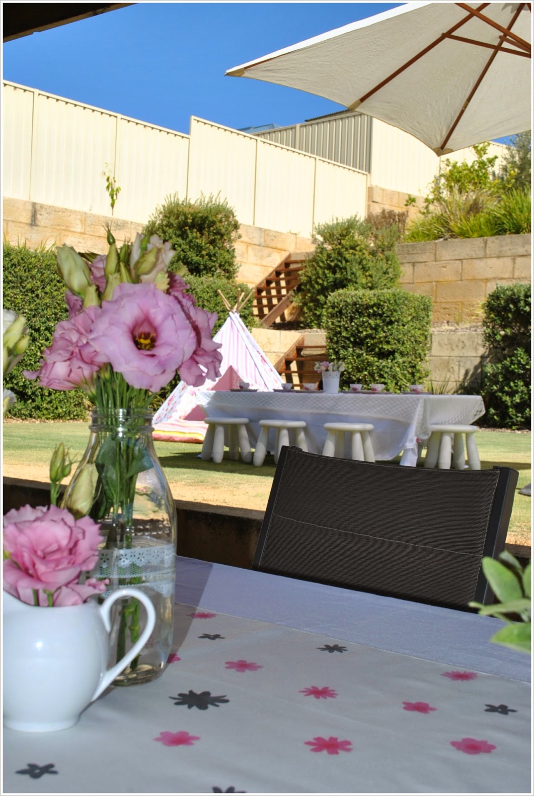 A Little Bit of Quiet: A Garden Tea Party