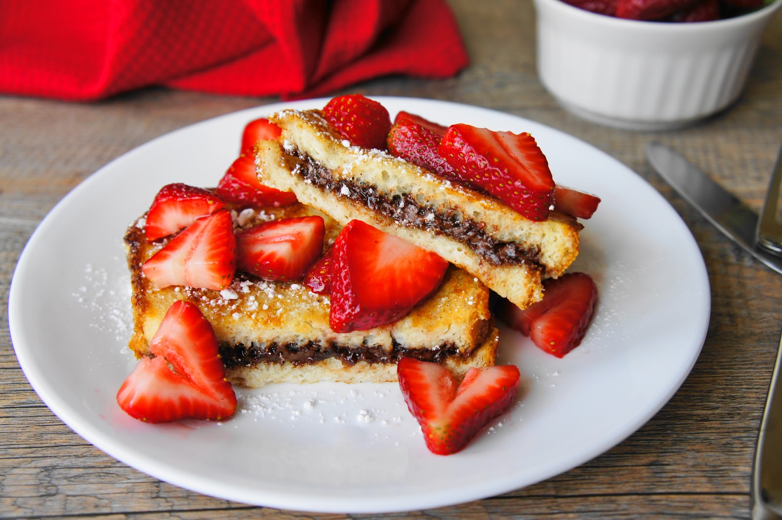 Quick & Easy Recipes Nutella French Toast with Strawberries