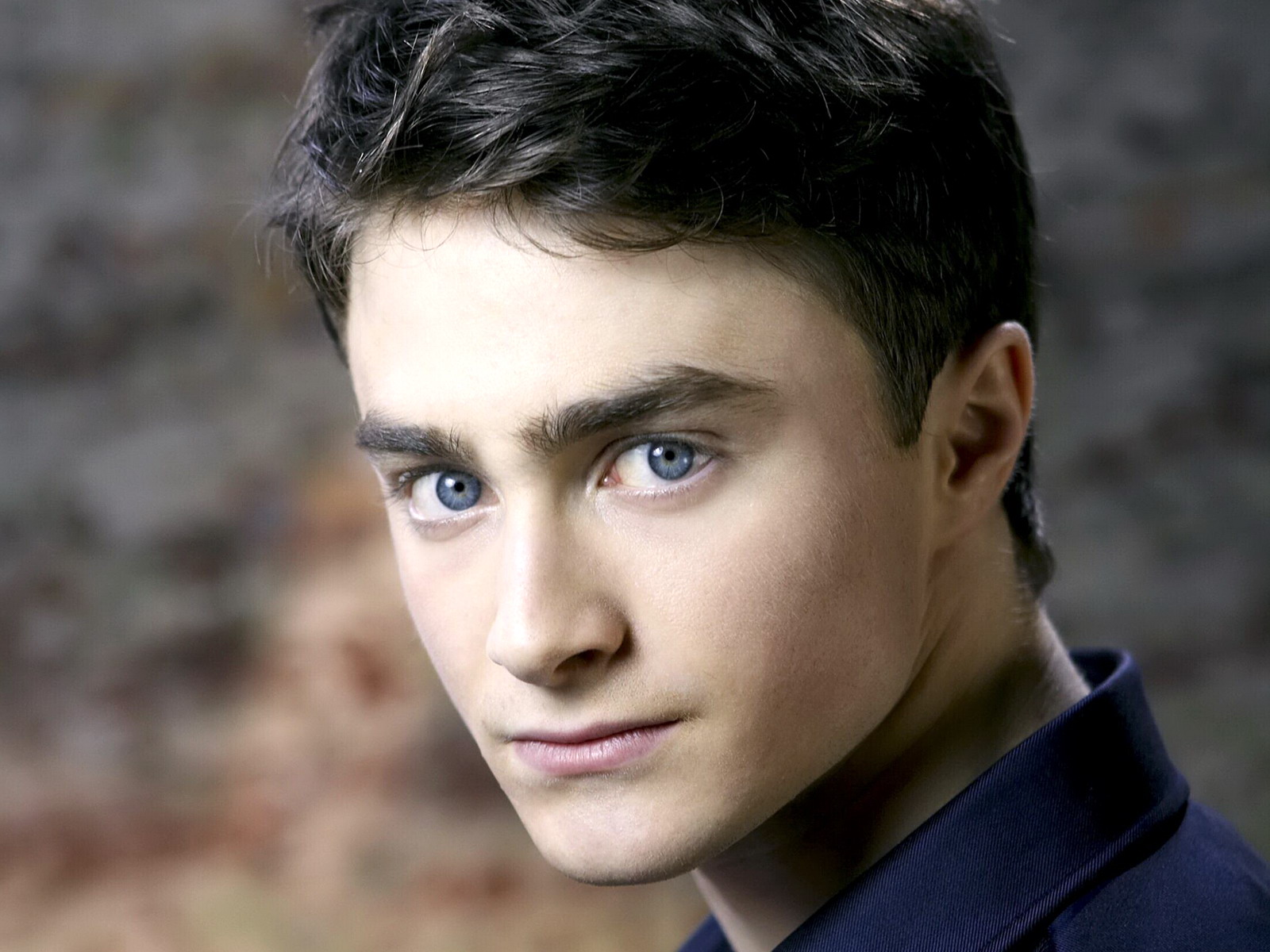 http://1.bp.blogspot.com/-hp7exmwIxEQ/TXOAhGkffzI/AAAAAAAAJRU/1aIRUYH3Q2o/s1600/Daniel-Radcliffe-1-1600.jpg