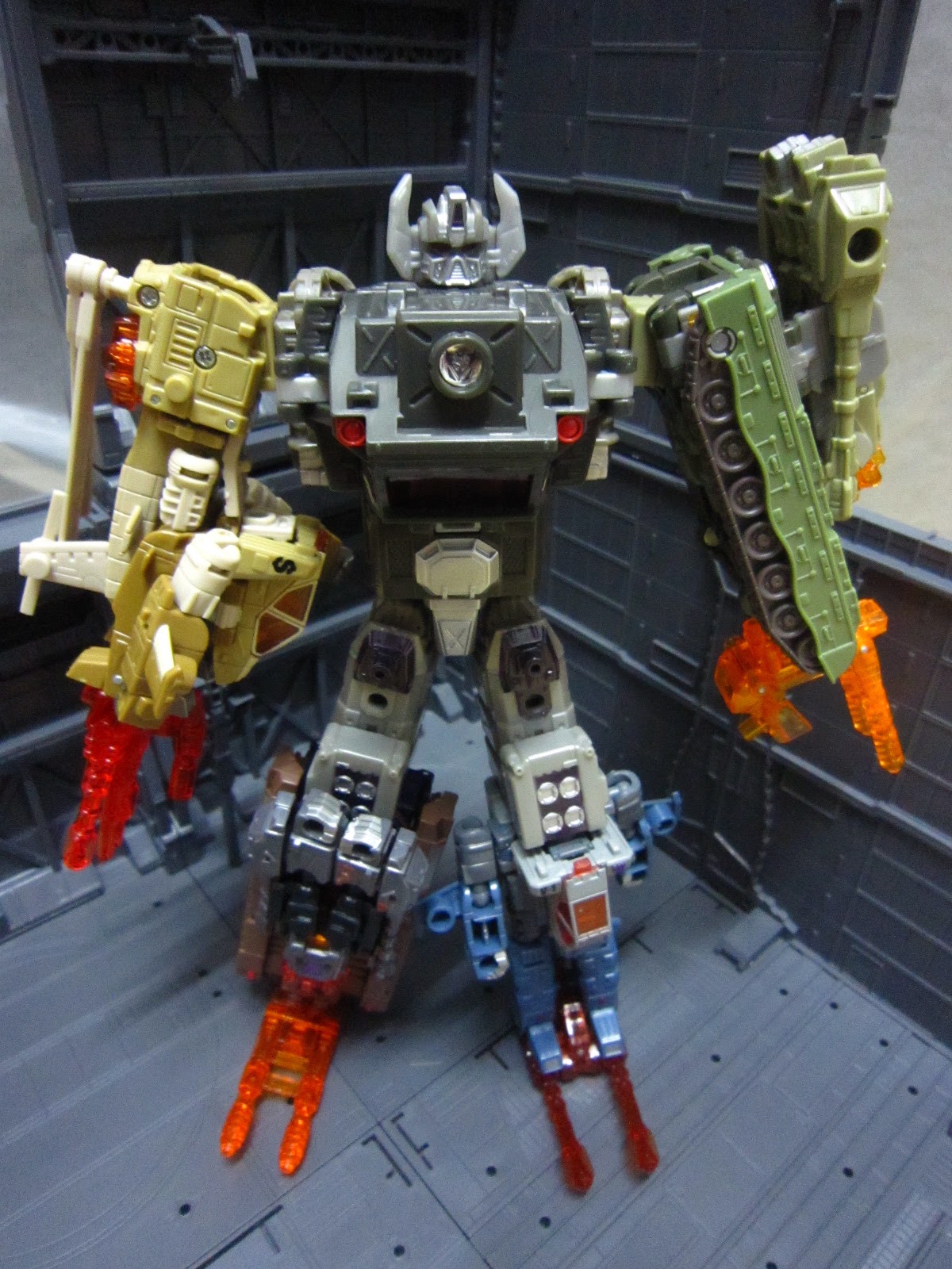 Totally Toys Transformers Energon Bruticus Maximus