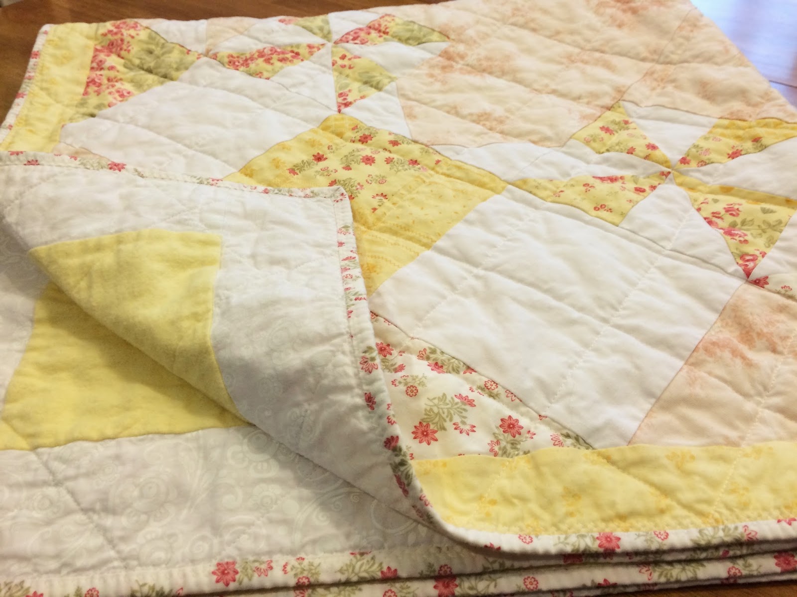 Fluffy Puppy Quilt Works Flower Baby Quilt