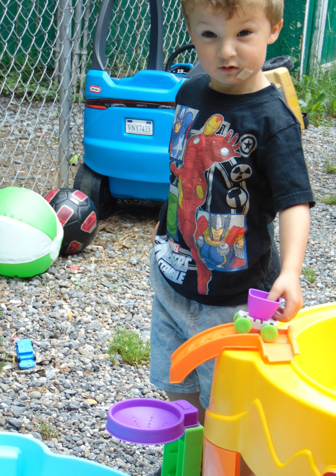 little tikes train table