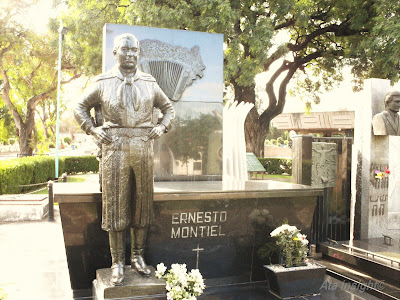 Monumento a Ernesto Montiel Músico