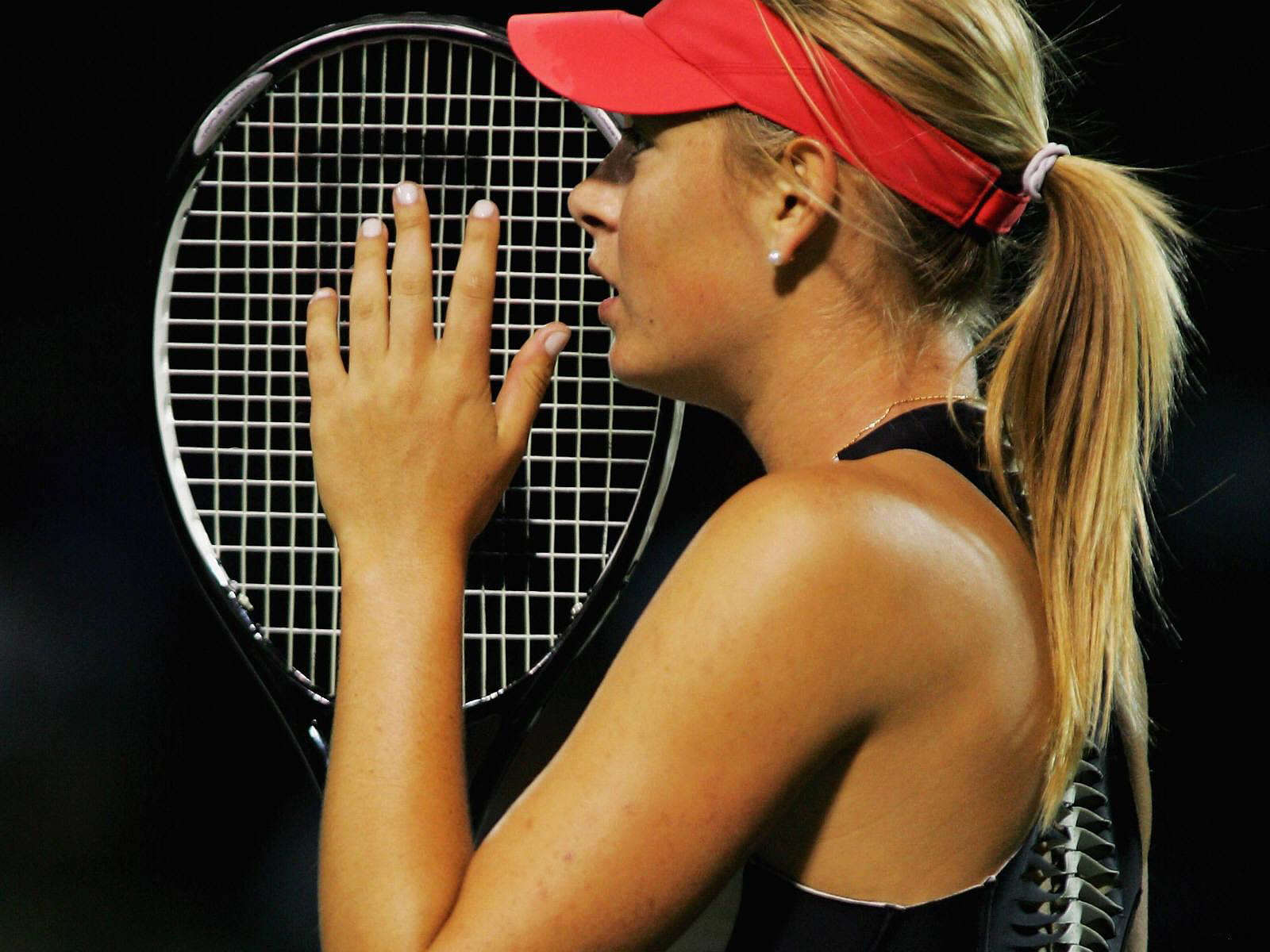 http://1.bp.blogspot.com/-htOCPcFQ3MA/TnVP6KWVswI/AAAAAAAAFNo/PaE6zQOxEZ8/s1600/maria-sharapova-1007_2000idols.blogspot.com.jpg