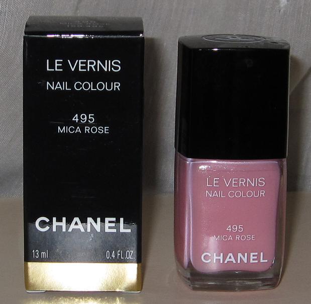 Blushed Wombat: Chanel Le Vernis Nail Colour Mica Rose #495 swatch