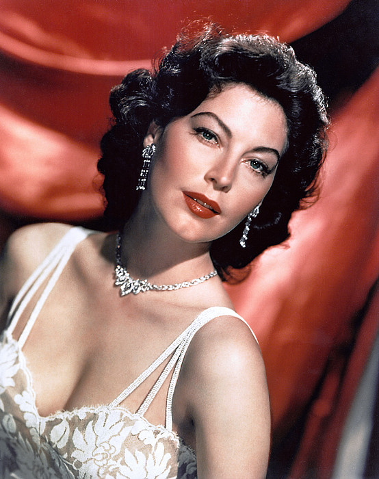 ava-gardner-everett+++missladymo.blogspo