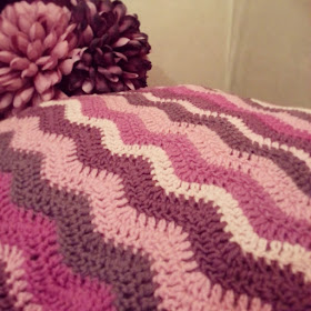 Crochet wave stitch cushion cover