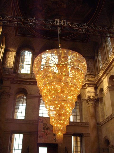 Welcome To Studio 7 Arts Sia Chandelier I M Holding Out For The Sia Chandelier I M Holding Out For The Oscars Tonight