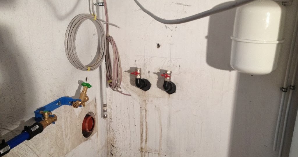 HuM's Baublog: Tag 123: Estrich, Kellerfenster, Tiefenbohrung für die