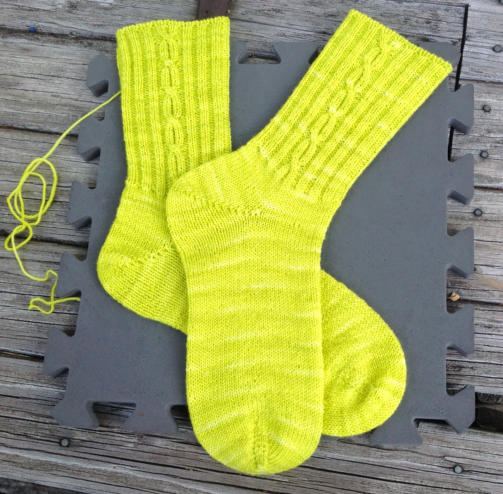 Arenda Holladay Circular Knitting with DPNs, Magic Loop and Two Circulars