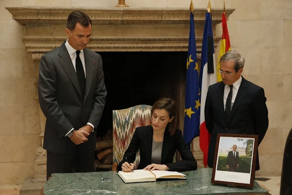 King Felipe and Queen Letizia of Spain signed the book of condolence over the terrorists attacks that took place on November 13 in the French capital, Paris.