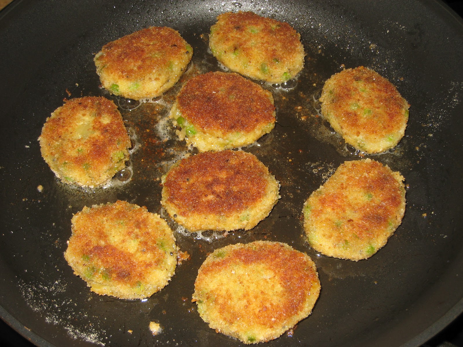The Garlic Press Indianspiced Pea and Potato Cutlets