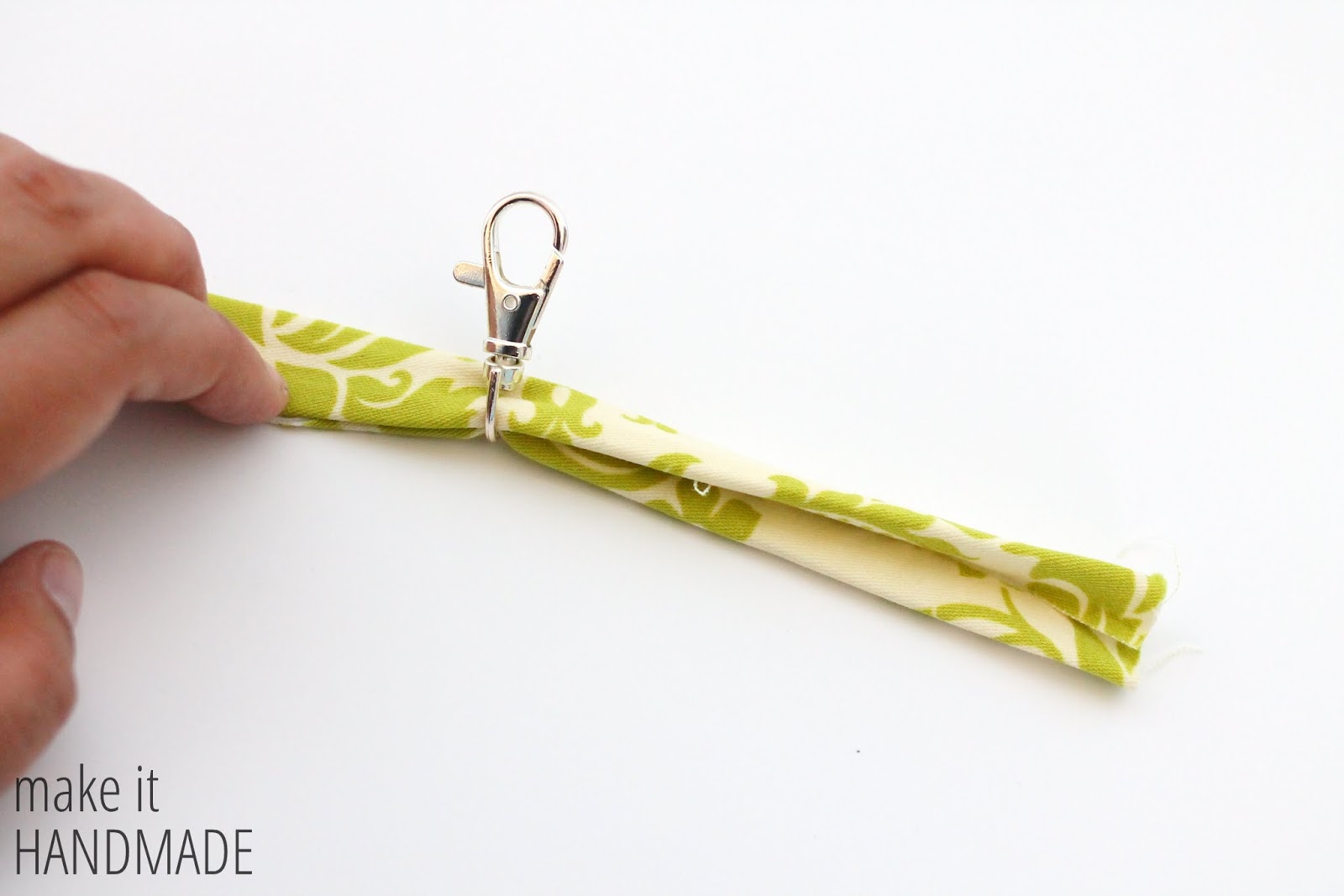 Make It Handmade Tote + Clutch + Wristlet Strap Tutorial