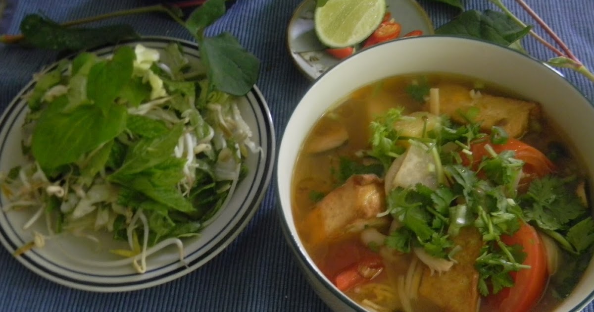 Enjoy Life Vegetarian Noodle Soup (Bun Hué Chay)