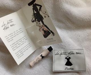 Photo of the commercial 1ml sample and testing cloth of La Petite Robe Noire by Guerlain.